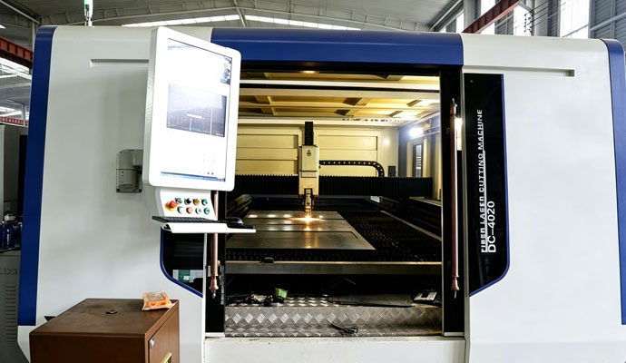 Fiber Laser Cutter